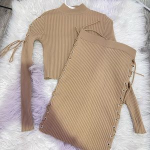 TWO PIECE SET